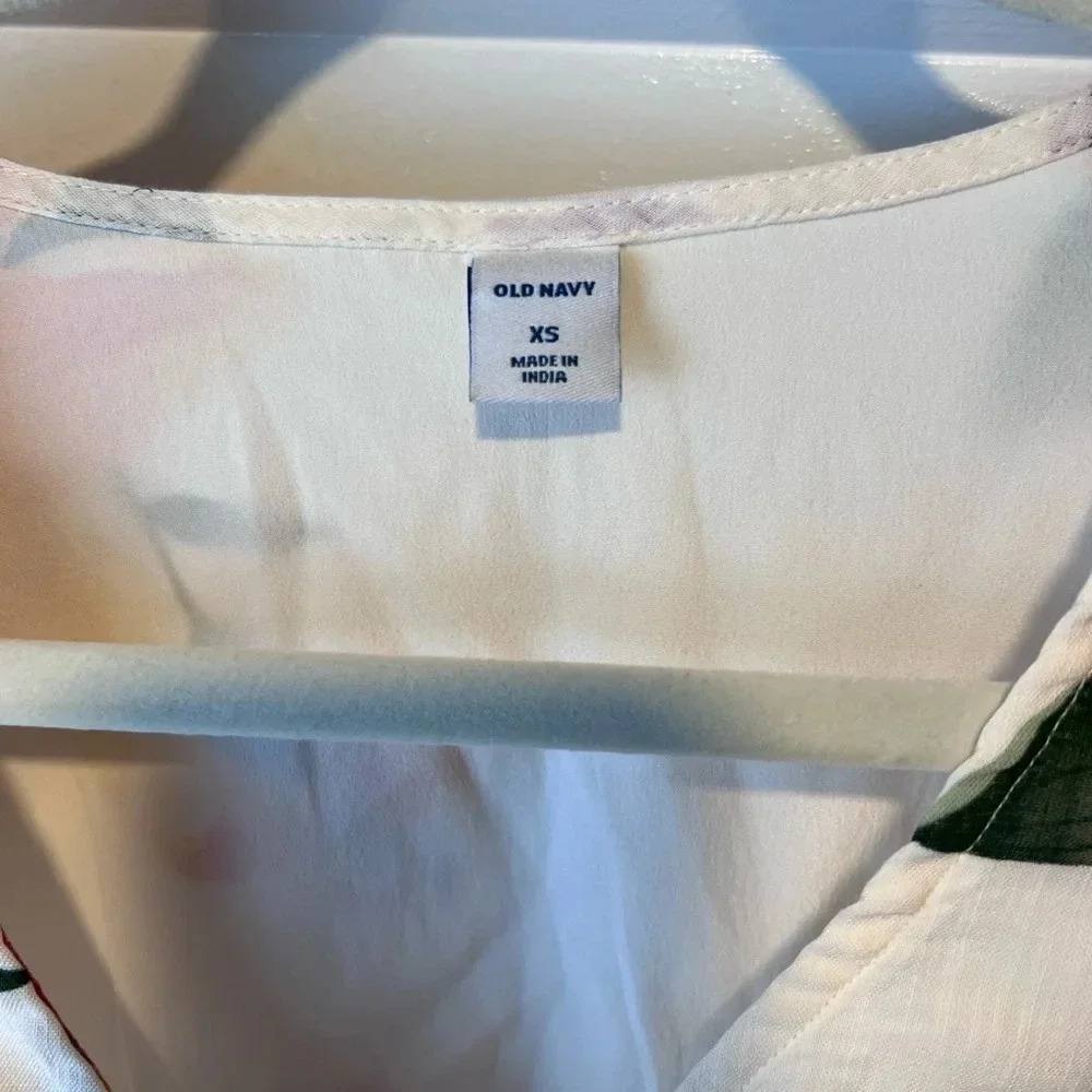 NWT old navy wrap dress - Picture 2 of 3